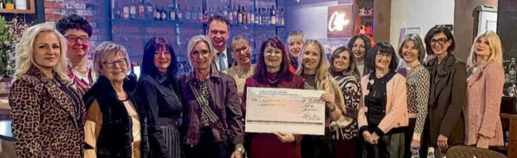 Spendenübergabe der Frauenunion Dillingen an den Kinderschutzbund Kreisverband Dillingen Donau.