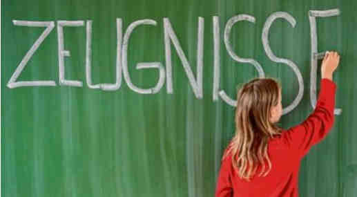 Zeitungsartikel über die Zeugnisphase und Unterstützungsangebote von "Nummer gegen Kummer" für Kinder, Jugendliche und Eltern.